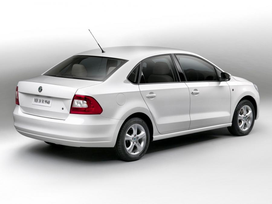  Skoda Rapid 2011 года  (фото 4 из 6)